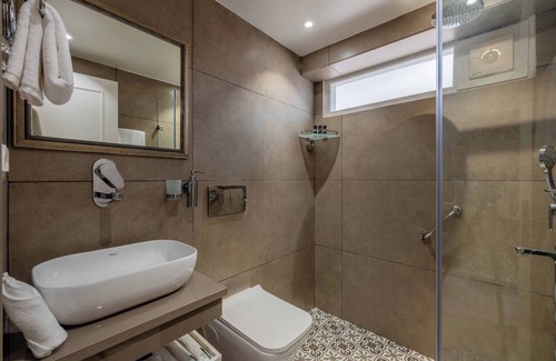 Varanasi Hotel | juSTa Luxe Kashi Parampara, Varanasi