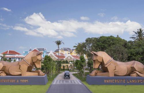 Khem Beach Resort | JW Marriott Phu Quoc Emerald Bay Resort & Spa