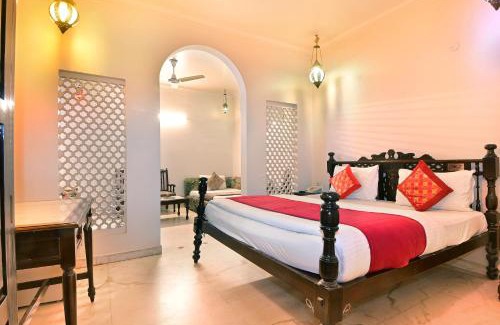 Paharganj Hotel | Jyoti Mahal A Heritage Hotel - 05 Mins from New Delhi Railway Station