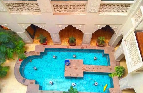 Paharganj Hotel | Jyoti Mahal A Heritage Hotel - 05 Mins from New Delhi Railway Station