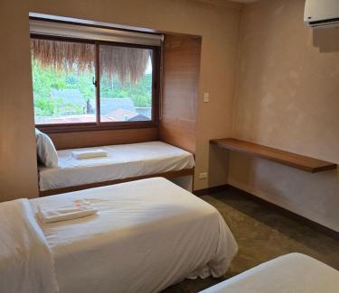 Catangnan Hotel | Kāpena Siargao