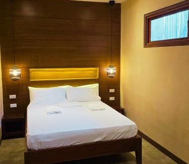 Catangnan Hotel | Kāpena Siargao