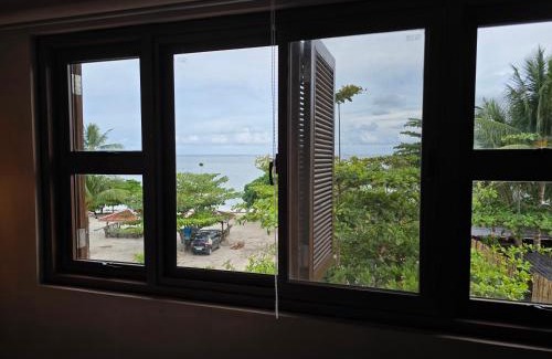 Catangnan Hotel | Kāpena Siargao