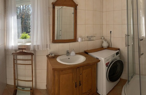 Heviz House | KŐNIG APARTMAN 300 MÉTERRE A HÉVIZI TÓTÓL!
