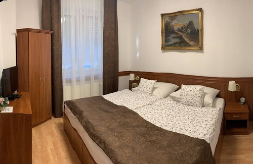 Heviz Apartment | KŐNIG APARTMAN I. A HÉVÍZI TÓTÓL 300 MÉTERRE TALÁLHATÓ!