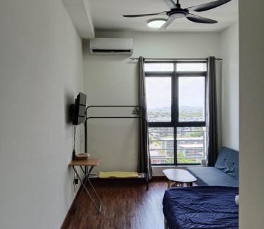 Penampang Apartment | K-Avenue by Eunoia Minimalist Studio Retreat