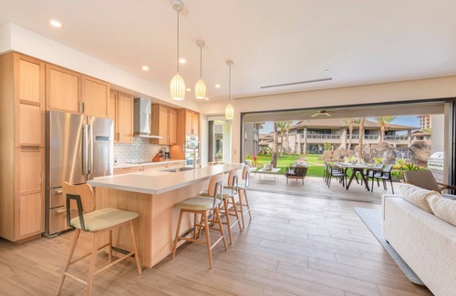 Honokowai Villa | K L V R Welcomes you to 4 Luana Garden Villas Building 11 in Oceanfront Resort