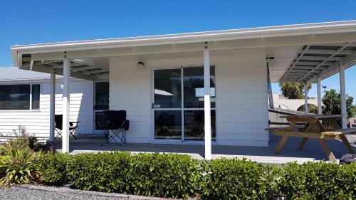 South Bay House | K'orca Cottage by the Sea