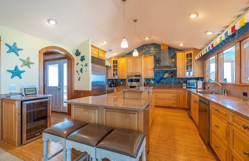 Nags Head House | K1010 Beach Royalty. The Ultimate Vacation Home, Elevator, Pool, Hot Tub!