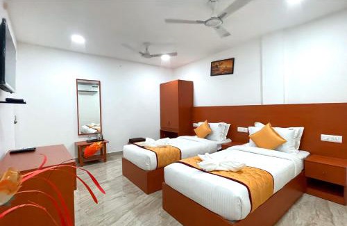 Triplicane Hotel | K11 Express - Opp Express Avenue