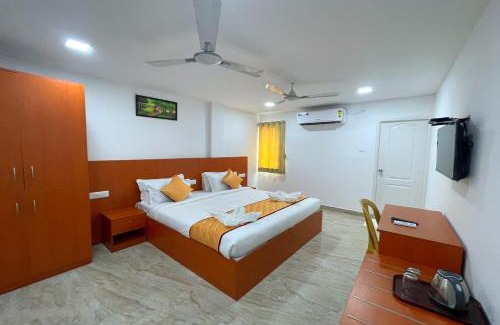 Triplicane Hotel | K11 Express - Opp Express Avenue