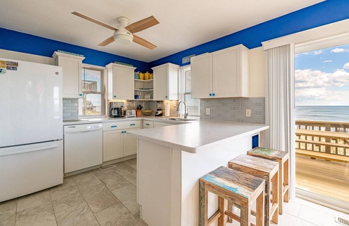 South Nags Head House | K1128 Sun Trippin'. OCEANFRONT, Large Sun Decks, Well Cared For!
