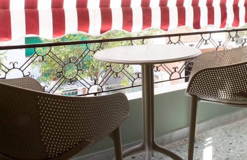 Petralona House | K8 Entire Building Central Athens