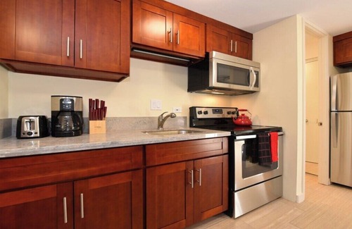 Honokowai Condo | KA 401 Spacious Studio w Mountain View Pool AC