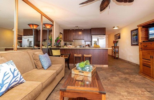 Honokowai Condo | KA 409 OceanFront 1BD Condo w Ocean Views Pool AC