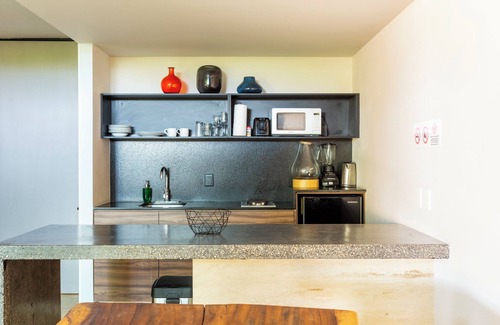 Centro Hotel | Kaab South Beach by The Spot Rentals