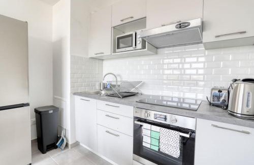 Bondy Apartment | Kabala - ParisNord Villepinte CDG StadedeFrance
