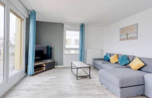 Bondy Apartment | Kabala - ParisNord Villepinte CDG StadedeFrance