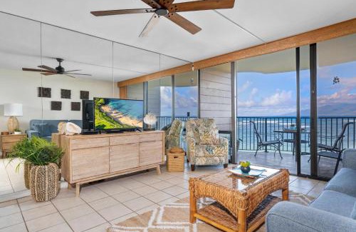 Kahana House | Kahana Reef 201 · KR 201 OceanFront 1BD Condo w Ocean Views Pool