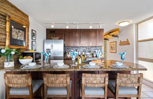 Kahana House | Kahana Reef 201 · KR 201 OceanFront 1BD Condo w Ocean Views Pool