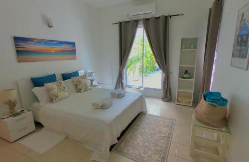 Thulusdhoo Island House | Kahanbu Ocean View
