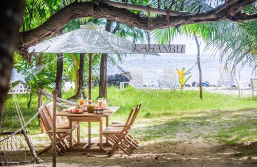 Thulusdhoo Island House | Kahanbu Ocean View