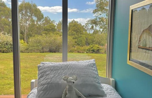 Apollo Bay House | Kahmahnee - Apollo Bay dog friendly retreat