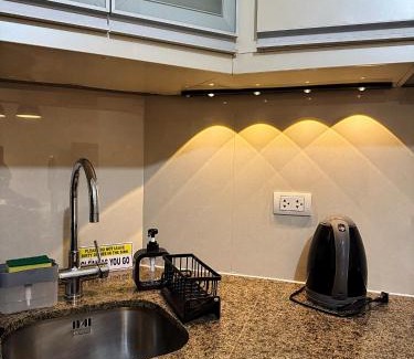 Pasay Apartment | Kai cabins NAIA 3 walking distance Newport City Pasay