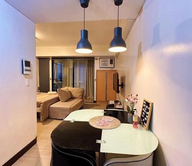 Pasay Apartment | Kai cabins NAIA 3 walking distance Newport City Pasay