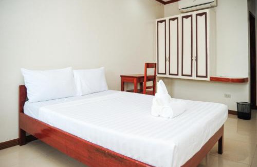 Puerto Princesa City Centre Hotel | Kaia Isabelle Inn