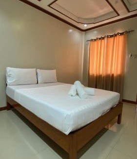 Puerto Princesa City Centre Hotel | Kaia Isabelle Inn
