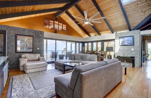 Kalaoa House | Kailua-Kona House with Balcony and Ocean Views!