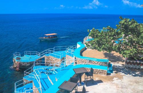 West End Hotel | Kaiser Hotel- Negril West End