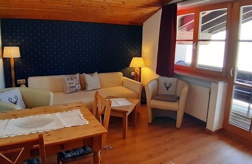 Birnbach Apartment | Kaiserblick 3 two-room apartment with large balcony