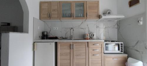 Koukounaries House | Kaiti Studios 1