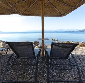 Itea Apartment | Kalafatis beach home