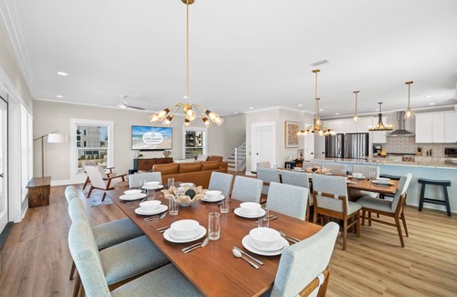 Mexico Beach House | Kaleidoscope: 6 BR in MB- Beachfront, Pri. Pool, Sleeps 24, Pet Friendly!