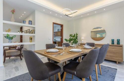 Antelias Apartment | Kali - Charming 2-BR Apt & Balcony in Antelias