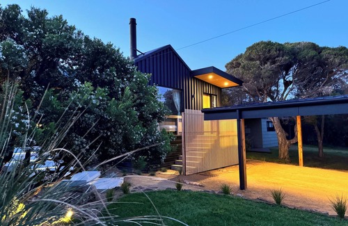Blairgowrie Villa | Kalina Couples Coastal Escape
