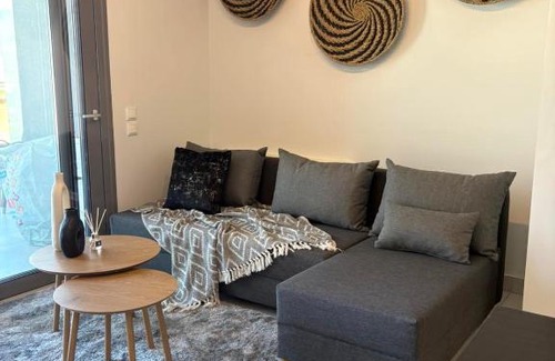 Kallithea Apartment | Kallitheas Maison with Shared Pool