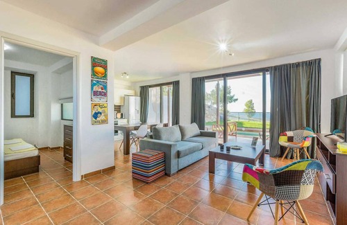 Nea Moudania Villa | Kalma Villa VI, Stunning villa in Nea Moudania w/