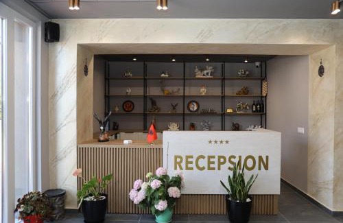 Rade Hotel | Kalpazo Hotel Tommy Durres