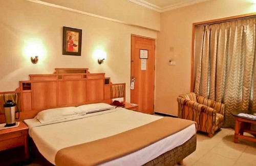 Tirupati Hotel | Kalyan Residency