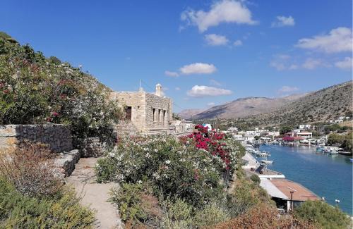 Kalymnos House | kalymnos Island Rina Vathy fiord house