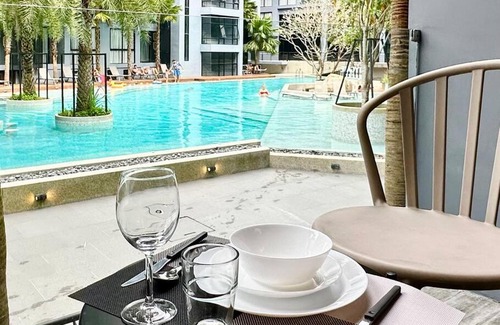 Kamala Apartment | Kamala Beach P15 Pool view Suite