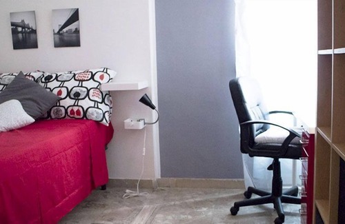 Quartiere XVII Trieste Apartment | KAMCHŪ APARTMENTS: DOUBLE PRIVATE BEDROOM, close to TUBE, GARDEN view #G2