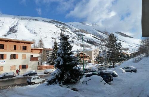 Les Deux Alpes Apartment | Kandahar 202 - Les Deux Alpes- Plein centre-station, 32m2
