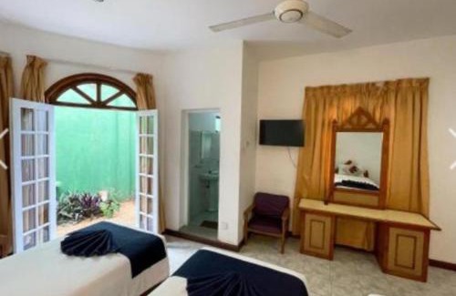 Primrose Hotel | Kandyan Crown Hotel