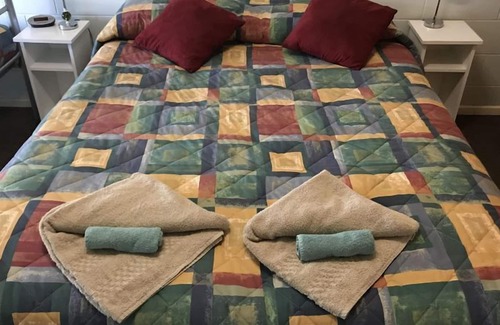 Kingscote Apartment | Kangaroo Island Accommodation - Karl's Sanctuary