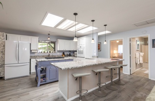Cottonwood House | Kapila Gardens Family Retreat with heated pool